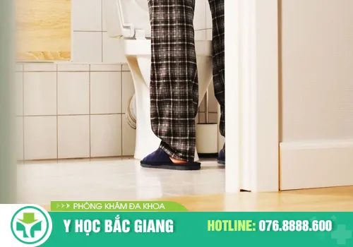 tiểu nhiều lần trong ngày 